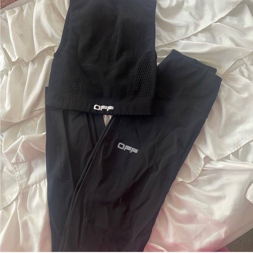 Off- White Active Set - image 2